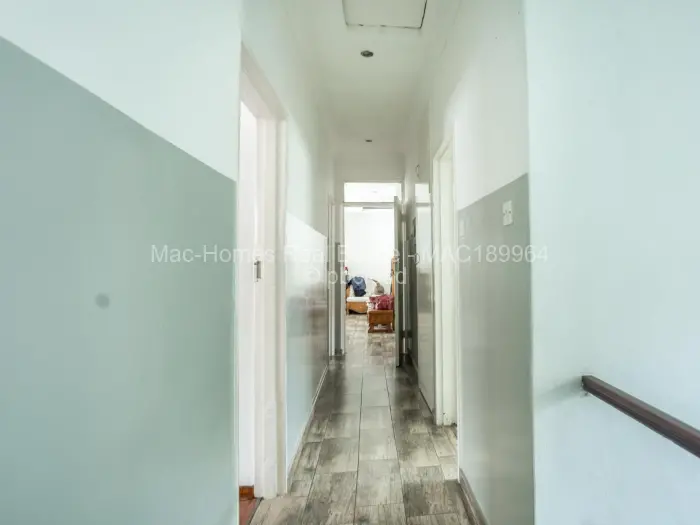 7 Bedroom House for Sale in Chisipite, Harare