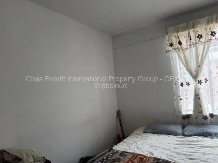 Flat/Apartment for Sale in Paddonhurst, Bulawayo