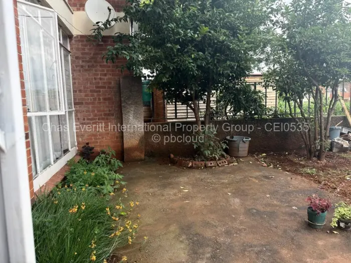 Flat/Apartment for Sale in Paddonhurst, Bulawayo