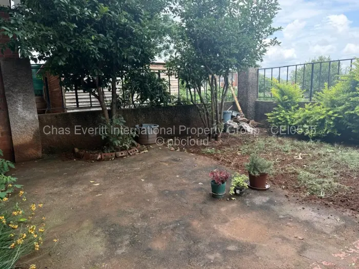 Flat/Apartment for Sale in Paddonhurst, Bulawayo