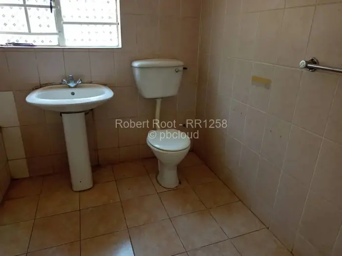 5 Bedroom House to Rent in Mount Pleasant, Harare