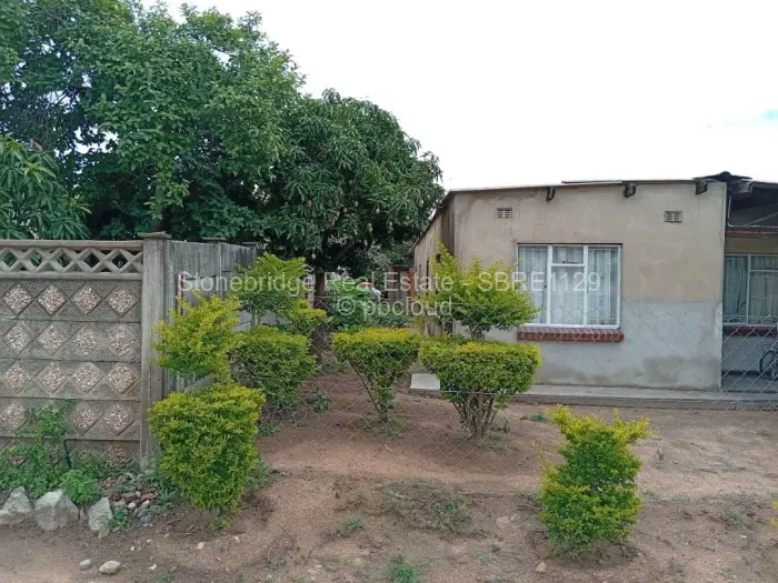 4 Bedroom House for Sale in Pumula, Bulawayo