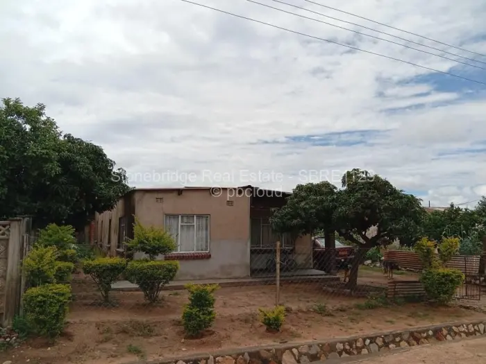 4 Bedroom House for Sale in Pumula, Bulawayo
