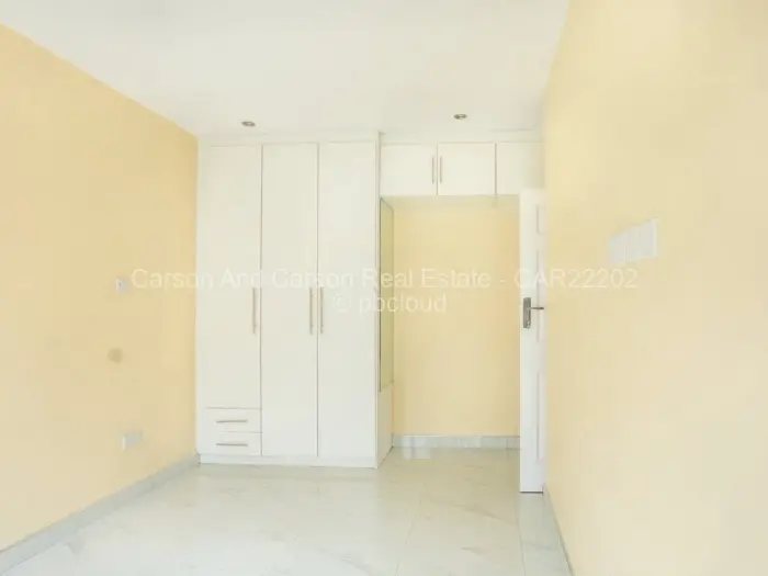 Townhouse/Cluster to Rent in Greencroft, Harare