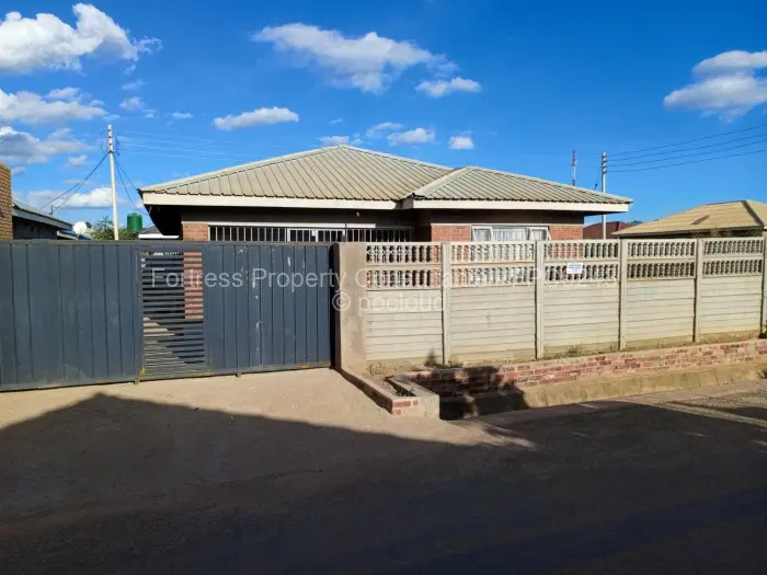 4 Bedroom House for Sale in Southview Park, Harare