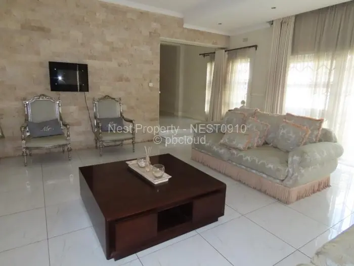 6 Bedroom House for Sale in Alexandra Park, Harare
