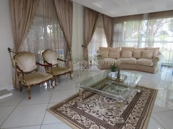 6 Bedroom House for Sale in Alexandra Park, Harare