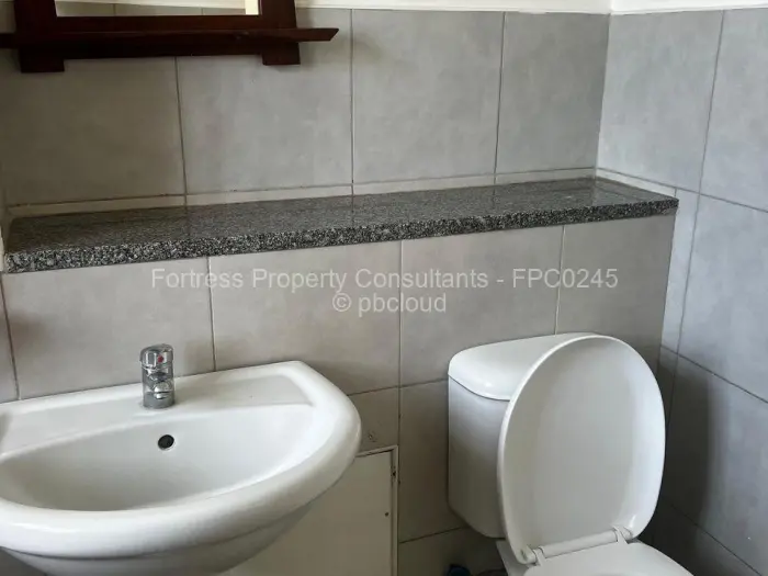 2 Bedroom Cottage/Garden Flat to Rent in Marlborough, Harare