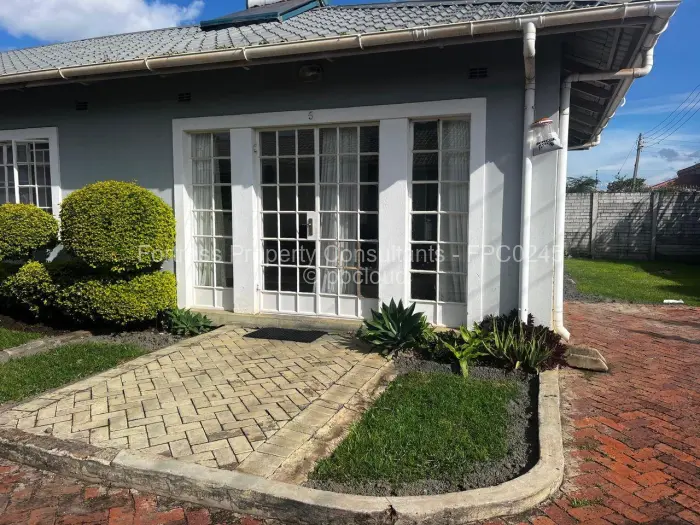 2 Bedroom Cottage/Garden Flat to Rent in Marlborough, Harare