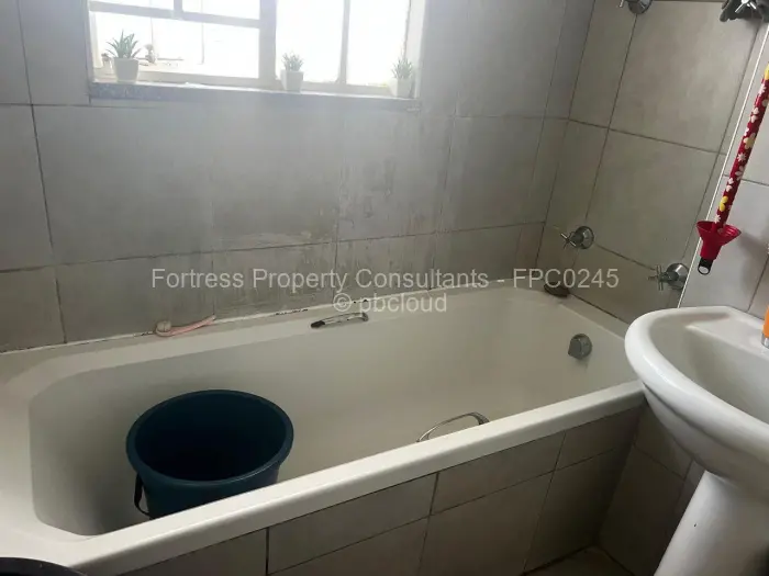 2 Bedroom Cottage/Garden Flat to Rent in Marlborough, Harare