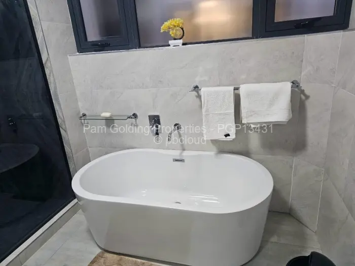 Flat/Apartment to Rent in Borrowdale West