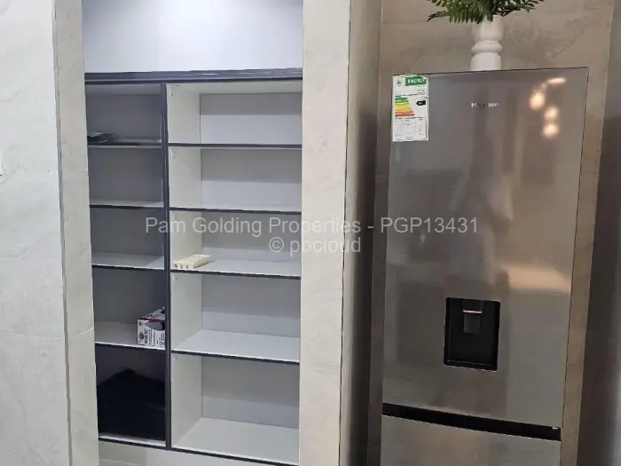 Flat/Apartment to Rent in Borrowdale West