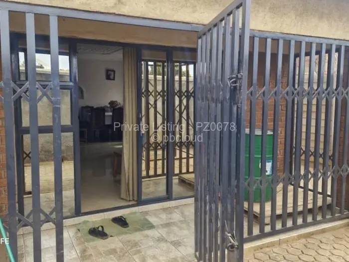 4 Bedroom House for Sale in Dzivarasekwa, Harare