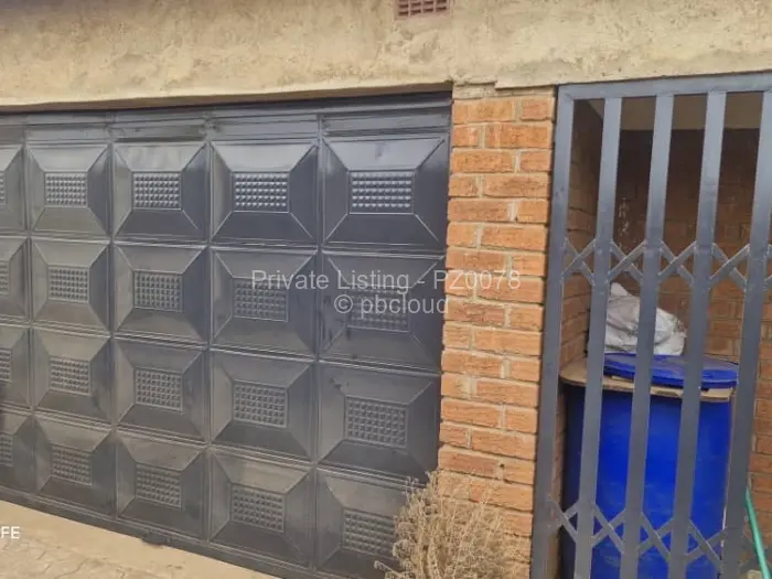 4 Bedroom House for Sale in Dzivarasekwa, Harare