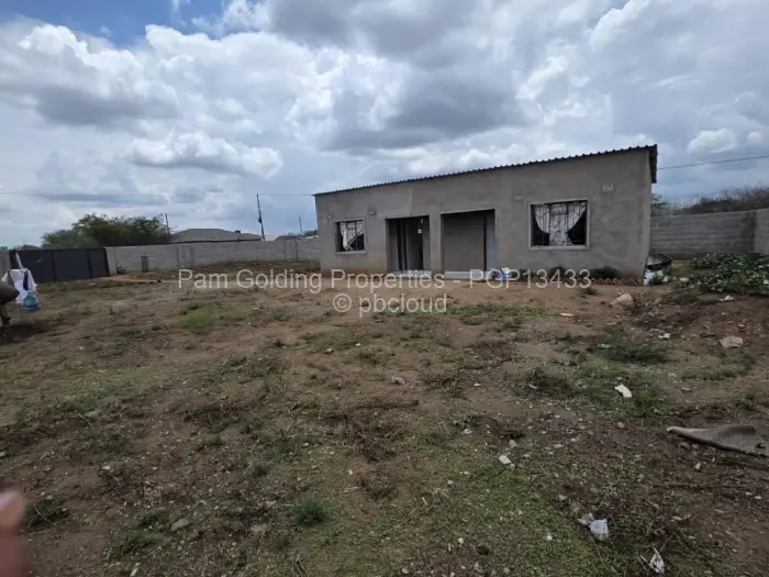 1 Bedroom House for Sale in Reigate, Bulawayo
