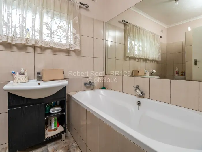 3 Bedroom House for Sale in Vainona, Harare