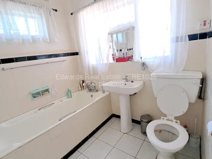 3 Bedroom House for Sale in Alexandra Park, Harare