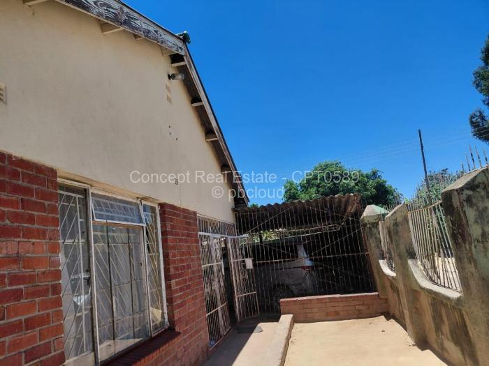 3 Bedroom House for Sale in St Marys, Chitungwiza