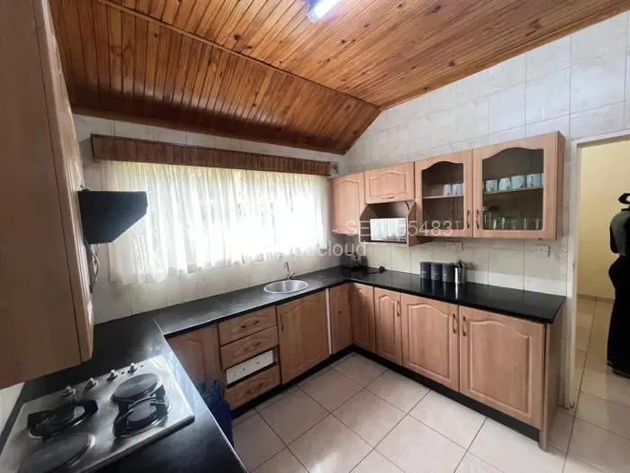 5 Bedroom House to Rent in Upper Hillside