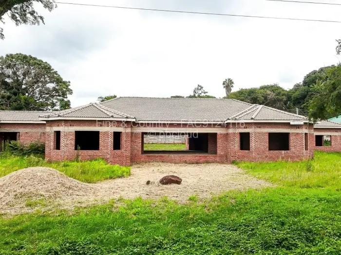 5 Bedroom House for Sale in Bluff Hill, Harare