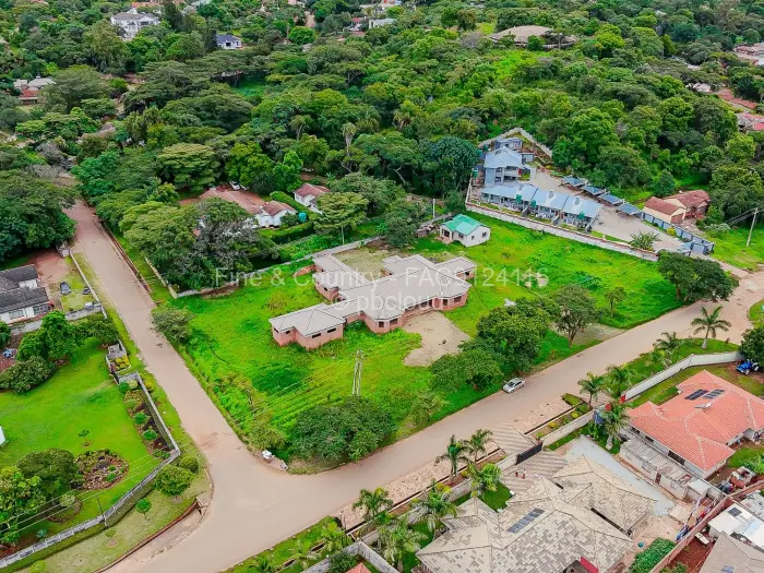 5 Bedroom House for Sale in Bluff Hill, Harare