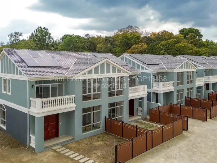 Townhouse/Cluster for Sale in Strathaven, Harare