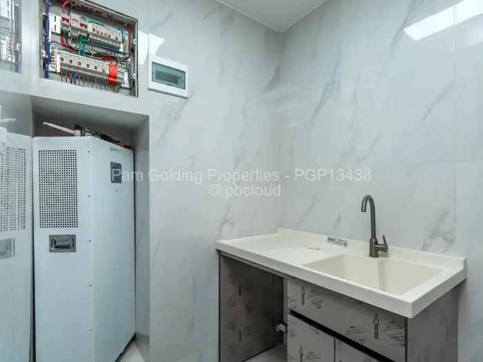 Townhouse/Cluster for Sale in Strathaven, Harare