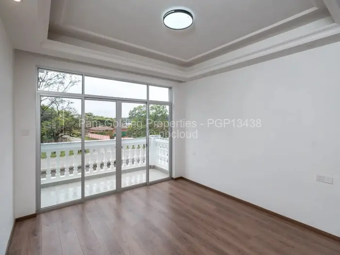 Townhouse/Cluster for Sale in Strathaven, Harare