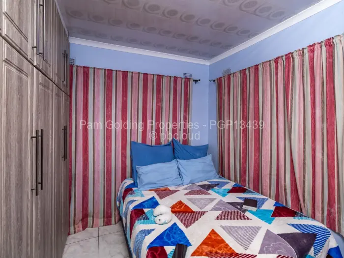 5 Bedroom House for Sale in Waterfalls, Harare