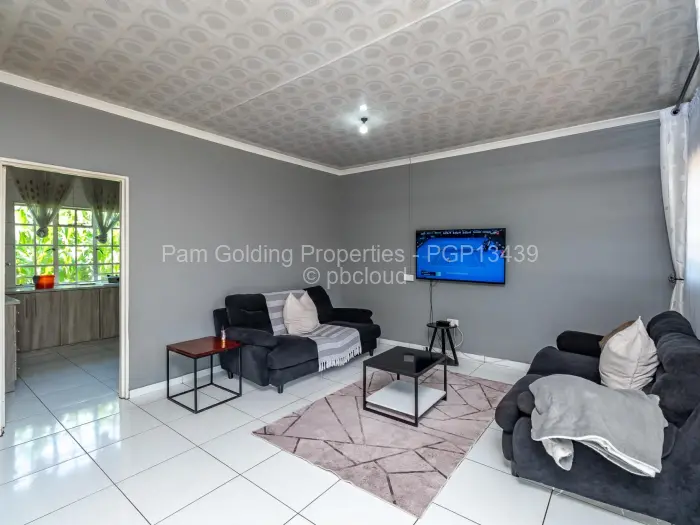 5 Bedroom House for Sale in Waterfalls, Harare