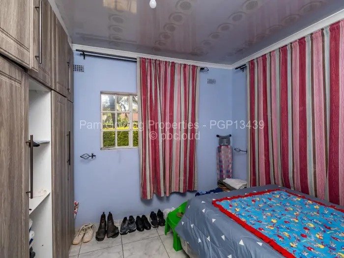 5 Bedroom House for Sale in Waterfalls, Harare