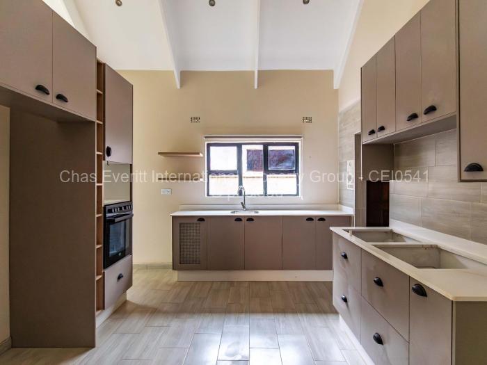 Townhouse/Cluster for Sale in Marlborough, Harare