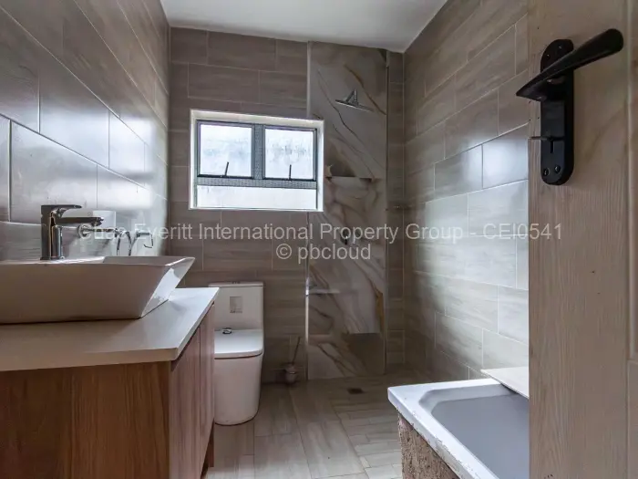 Townhouse/Cluster for Sale in Marlborough, Harare