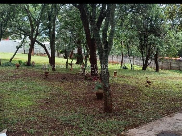 5 Bedroom House for Sale in Glen Lorne, Harare