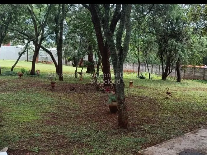 5 Bedroom House for Sale in Glen Lorne, Harare