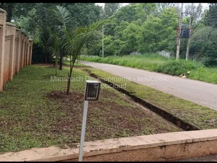 5 Bedroom House for Sale in Glen Lorne, Harare