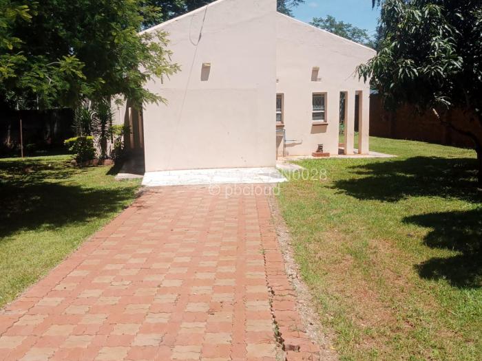 3 Bedroom Cottage/Garden Flat to Rent in Greendale, Harare