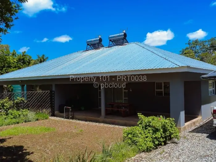 Townhouse/Cluster for Sale in Mount Pleasant, Harare