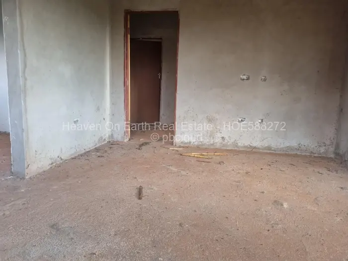 2 Bedroom House for Sale in Hatcliffe, Harare
