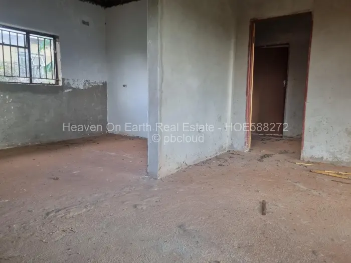 2 Bedroom House for Sale in Hatcliffe, Harare