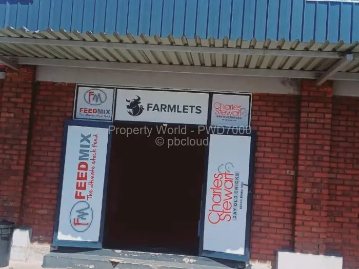 Retail/Shop to Rent in Waterfalls, Harare