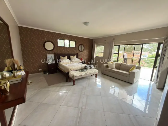 Townhouse/Cluster for Sale in Chisipite, Harare