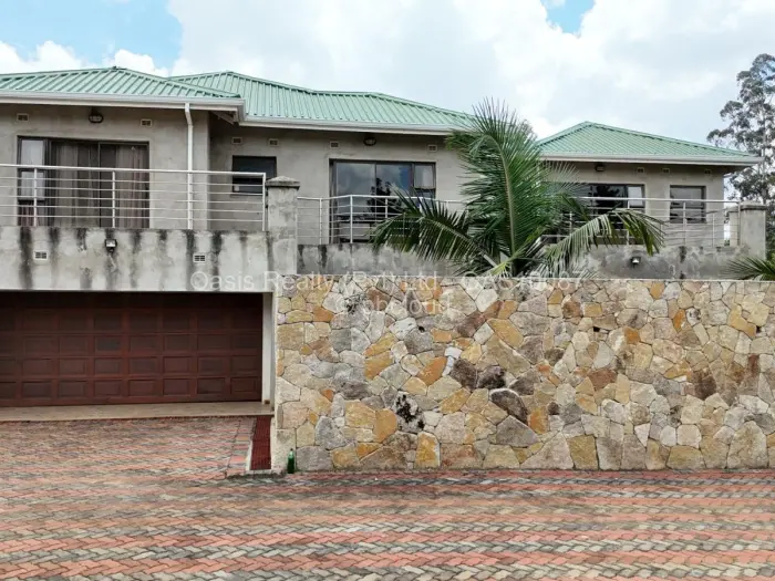 Townhouse/Cluster for Sale in Chisipite, Harare