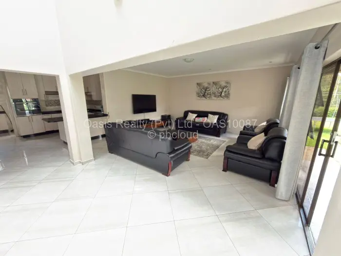 Townhouse/Cluster for Sale in Chisipite, Harare