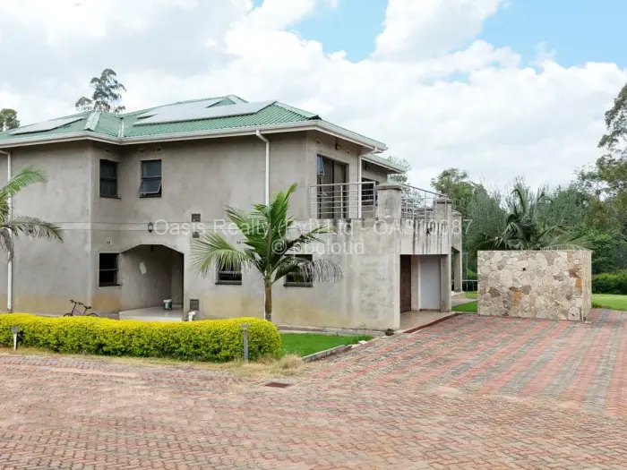 Townhouse/Cluster for Sale in Chisipite, Harare