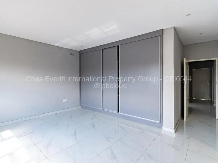 Townhouse/Cluster for Sale in Mabelreign, Harare