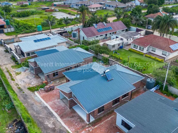 Townhouse/Cluster for Sale in Mabelreign, Harare