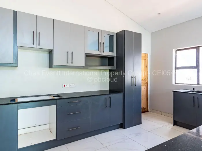 Townhouse/Cluster for Sale in Mabelreign, Harare