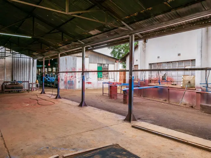 Warehouse/Industrial for Sale in Ardbennie, Harare