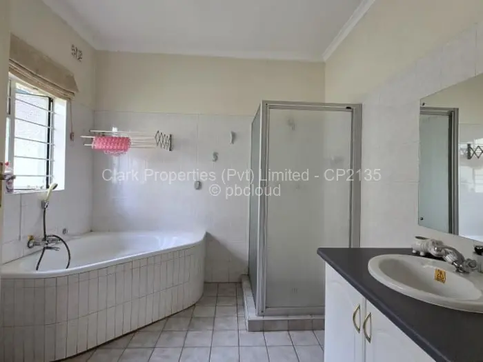 Townhouse/Cluster for Sale in Greendale North, Harare